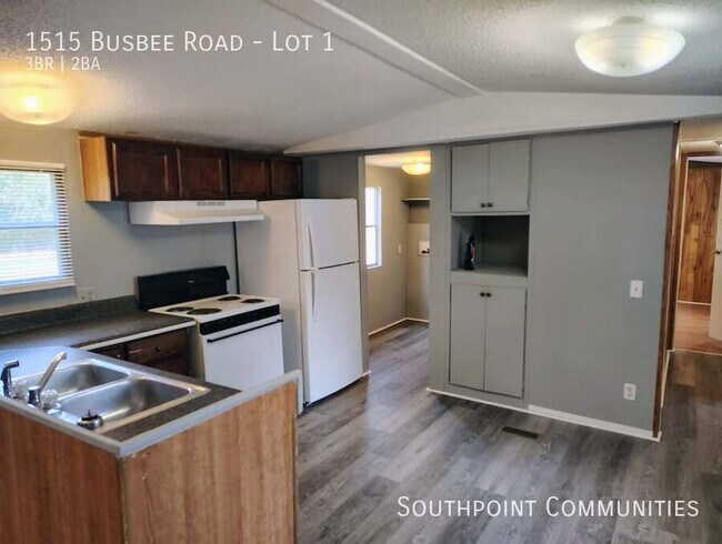 Foto del edificio - 1515 Busbee Rd