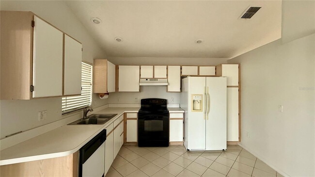 Foto del edificio - 3293 Brewster Dr