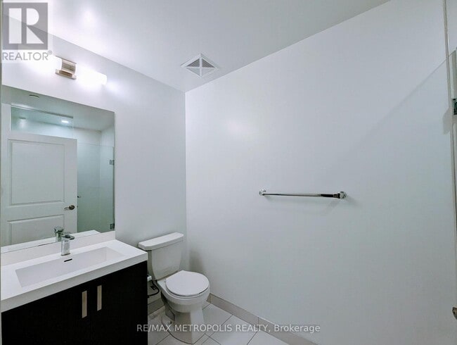 Building Photo - 8 Nahani Way