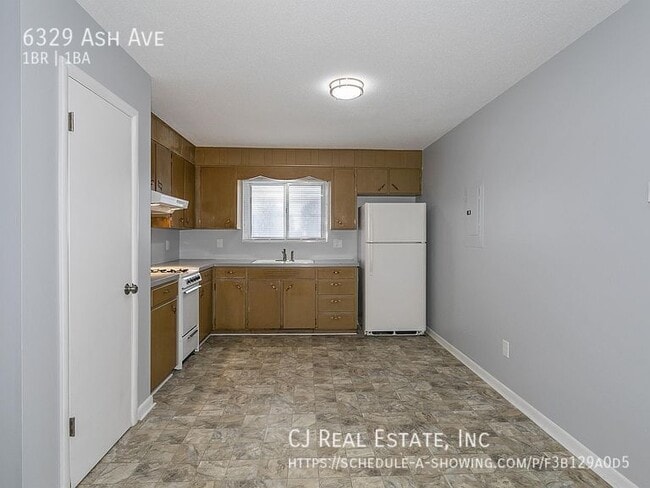 Building Photo - 6329 Ash Ave