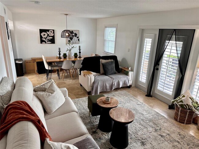 Foto del edificio - 5070 Beach Dr SE