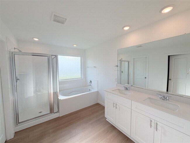 Building Photo - 1503 Knox Hill Path