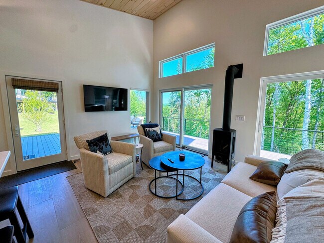 Foto del edificio - 43 Arrowhead Dr