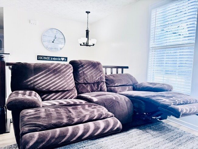 Foto del edificio - 17306 Clairfield Ln