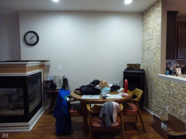 Foto del edificio - 13861 Willesden Cir