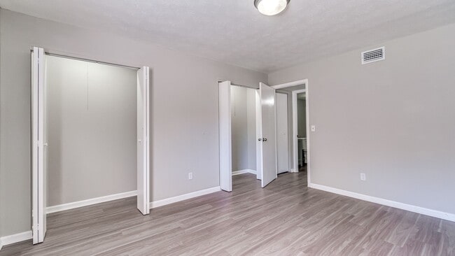 Foto del interior - The Park at River City