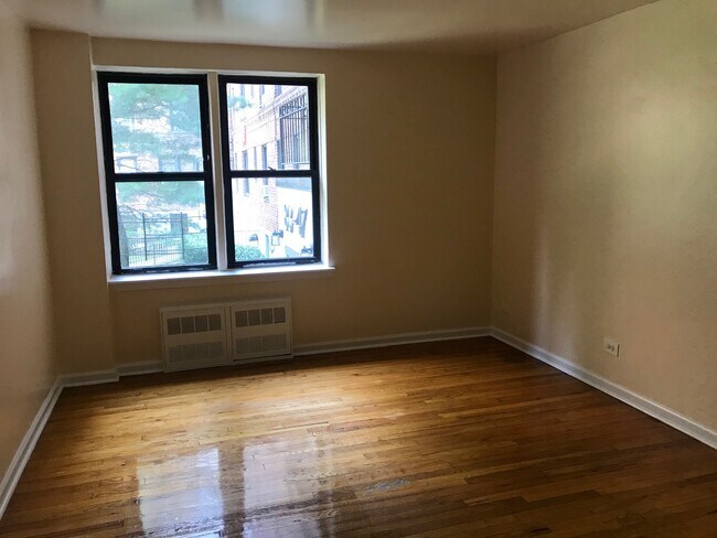 Foto del edificio - 83-47 116th St