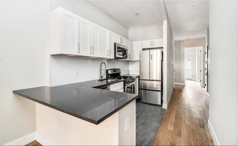 Building Photo - 213 Ralph Avenue