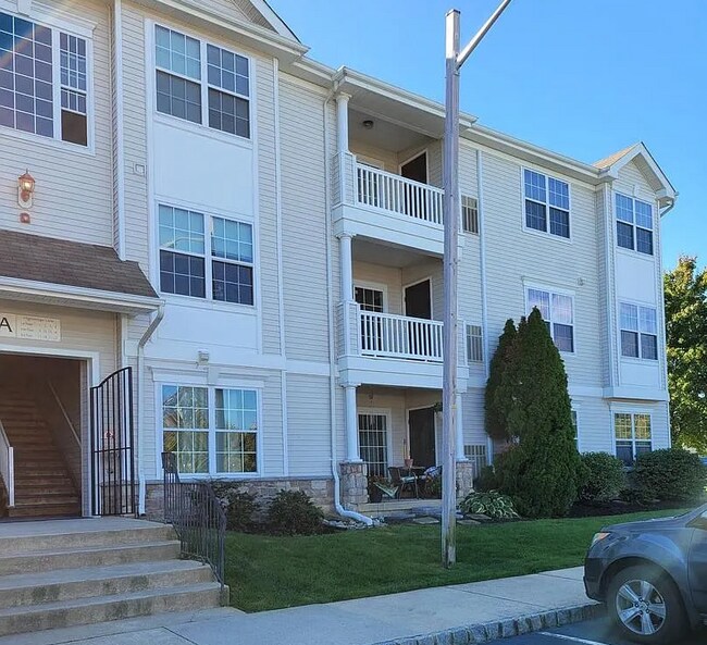 Foto del edificio - 9 Highbridge Ln