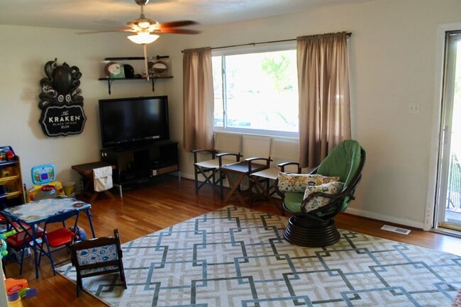 Building Photo - 4705 Nuttfield Ln