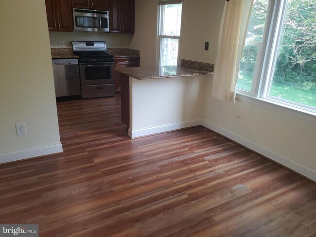 Foto del edificio - 5530 Kendrick Ln