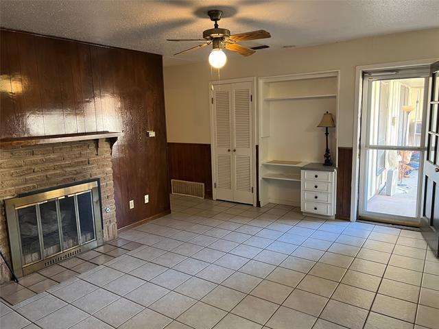 Foto del edificio - 3810 Crater Lake Ct