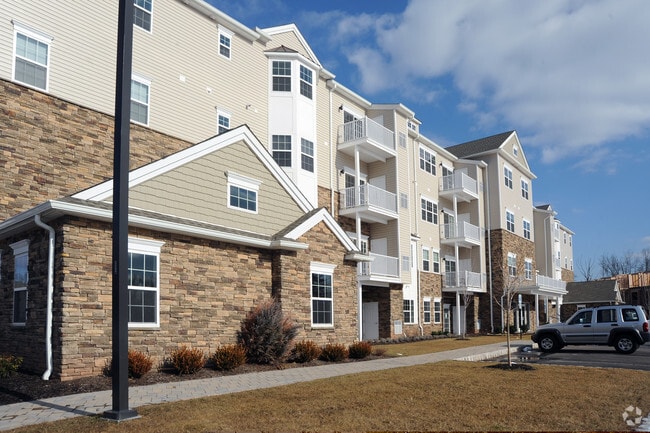Building Photo - Cedar Woods Condominium