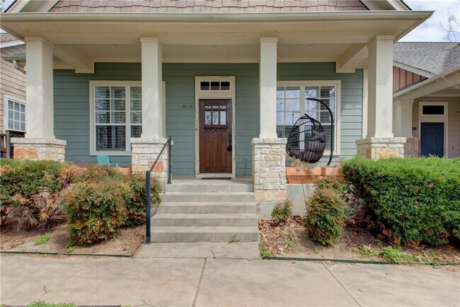 Building Photo - 3925 Sahm St