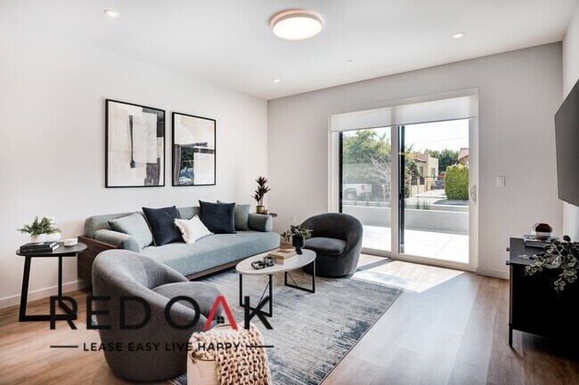Foto del edificio - 2405 Hauser Blvd