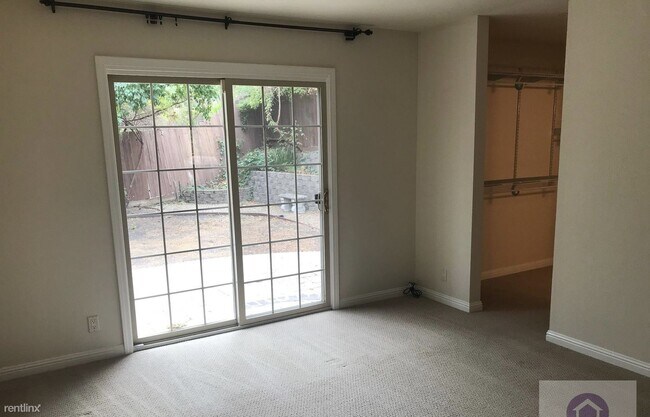 Foto del edificio - 3 br, 2 bath House - 2031 Radcliffe Ct