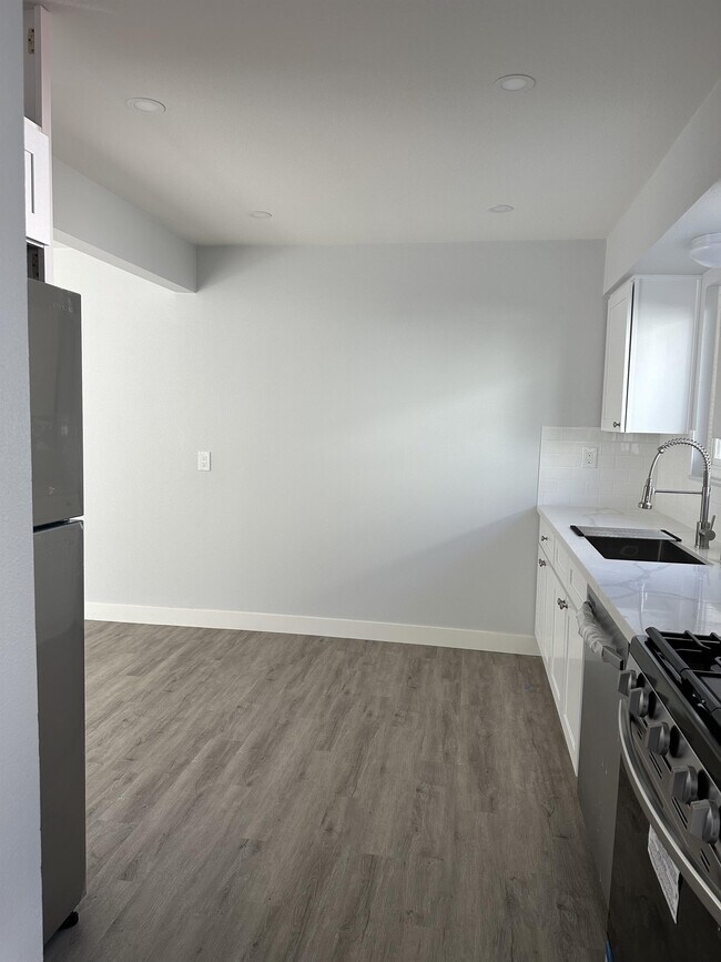 Building Photo - 3041 Fillmore Way