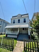Building Photo - 1911 Fairmount Ave
