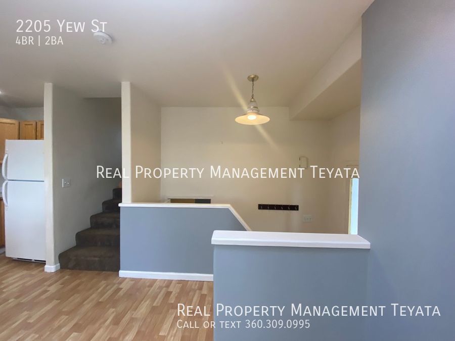 Primary Photo - Pet Friendly Bellingham Home!!