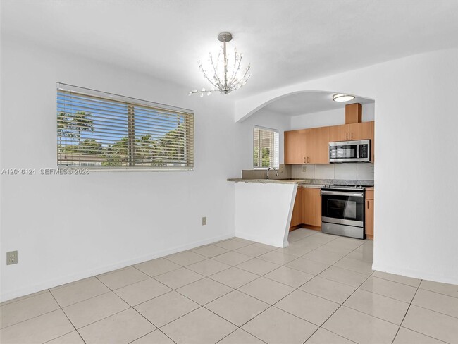 Foto del edificio - 5801 NW 113th Terrace