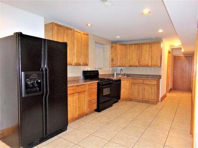 Foto del edificio - 5437 N Glenwood Ave