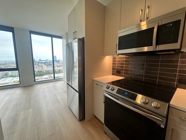 Foto del edificio - 924 W Van Buren St