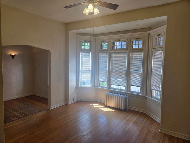 Building Photo - Charming 1-Bedroom Apartment in Denver's Capitol Hill Neighborhood