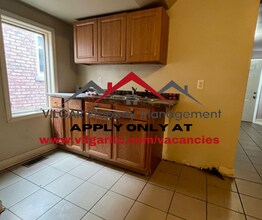 Building Photo - 4842 Northcote Ave