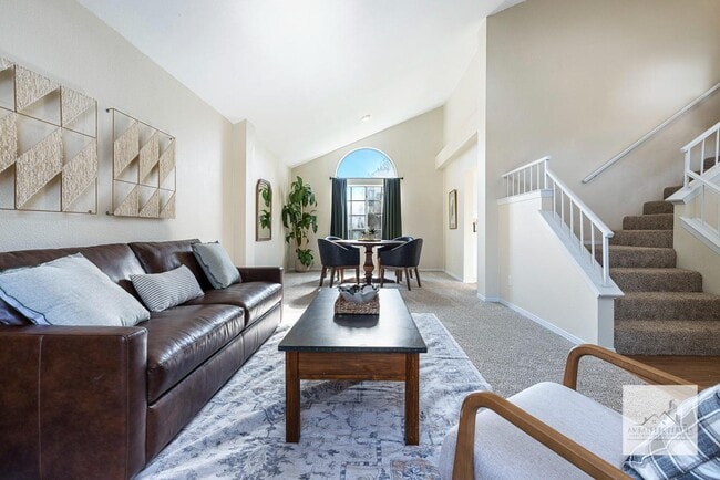 Foto del edificio - 805 E Buckhill Rd