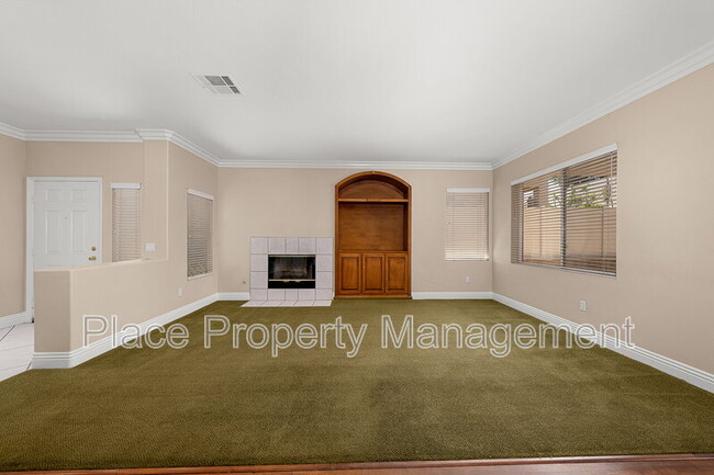 Building Photo - 6223 Avenida De Las Vistas
