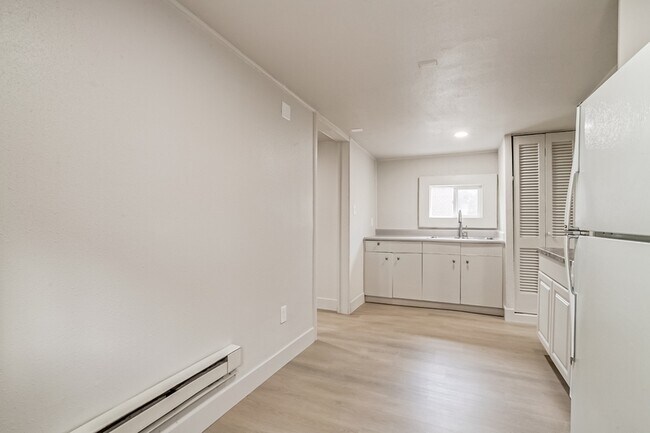 Photo - 3016 Stout St Apartment