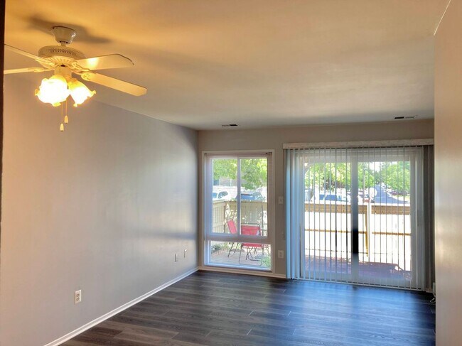 Foto del edificio - 10260 Ridgeline Dr
