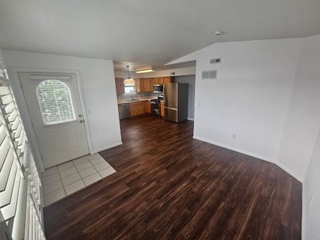 Building Photo - **Coming Soon** 2 Bed/2 Bath Top Floor Condo with Covered Garage Space and Additional Storage
