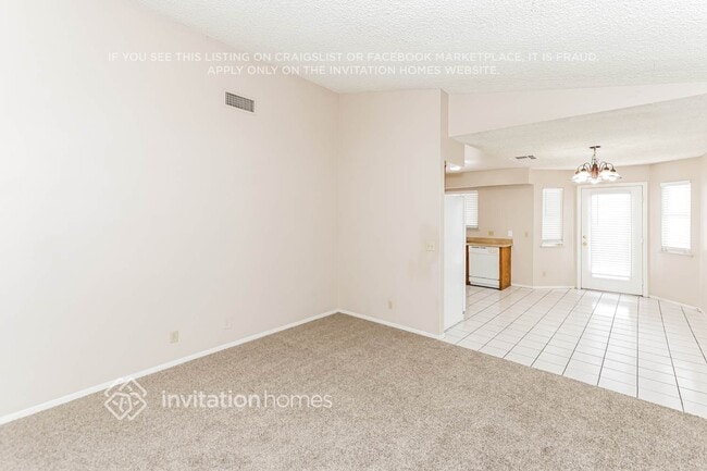 Foto del edificio - 7608 Velvet Canyon Ave