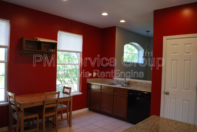 Foto del edificio - 218 Cassidy Ln