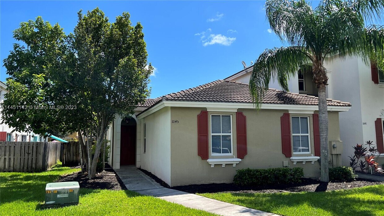 1045 NE 42nd Terrace, Homestead, FL 33033 Townhome Rentals in