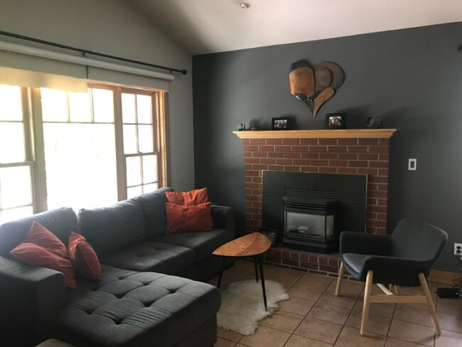 Building Photo - 514 NW Delaware Ave