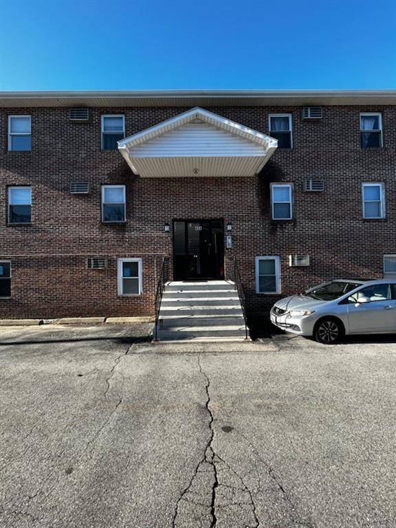 Primary Photo - 434 Woonasquatucket Ave