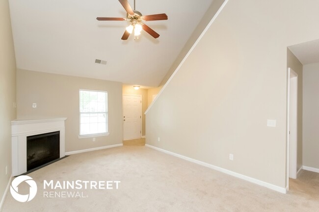 Building Photo - 105 Lossie Ln