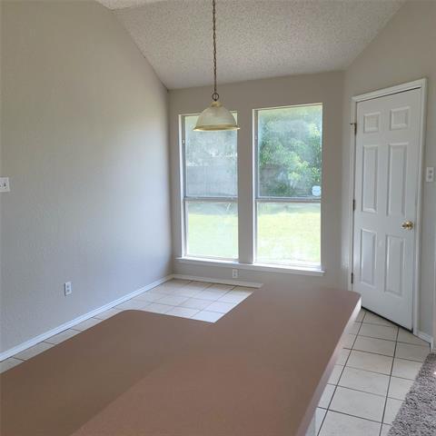 Building Photo - 312 Glen Meadow Dr