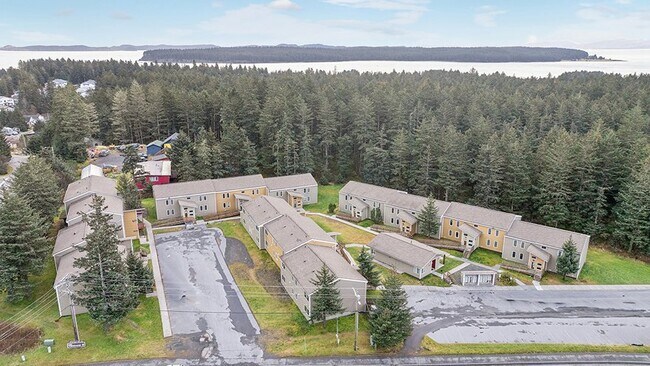 Foto del edificio - 2610 Mill Bay Rd