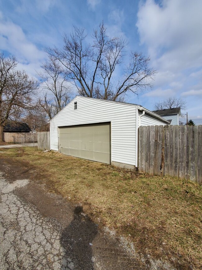 Foto del edificio - 4 BEDROOM SINGLE FAMILY HOME