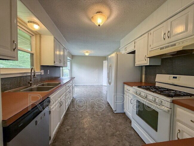 Foto del edificio - 8618 E 124th St S
