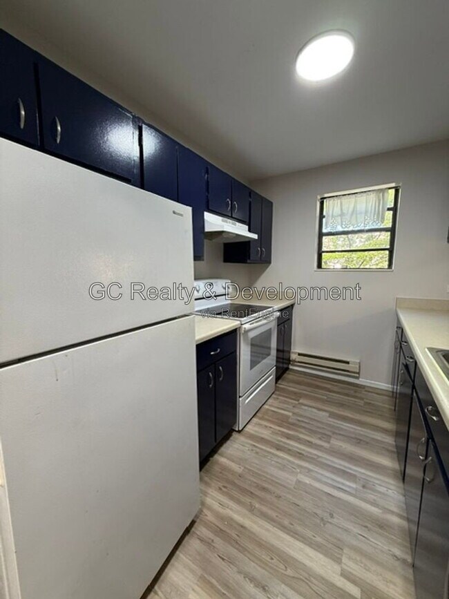 Building Photo - 1319 N Winslowe Dr