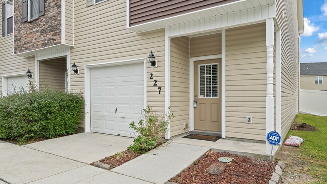 Foto del edificio - 3 Bedroom Carolina Forest Townhome