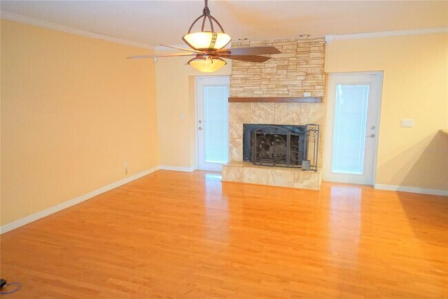 Building Photo - 15903 Dover Cliffe Dr