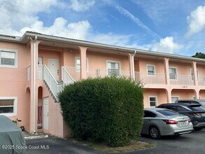 Building Photo - 2087 Hidden Grove Ln