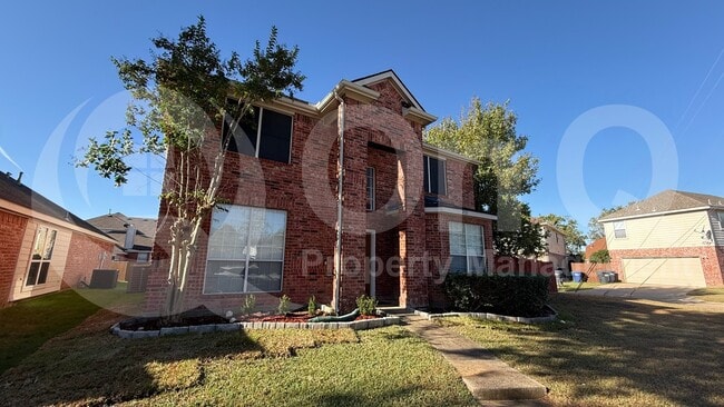 Building Photo - 2521 N Brook Dr