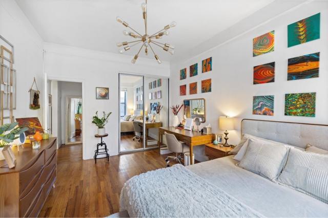 Foto principal - 2 bedroom in NEW YORK NY 10003