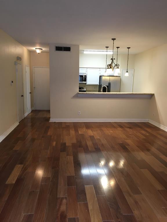 Foto del edificio - 580 Wilcrest Dr